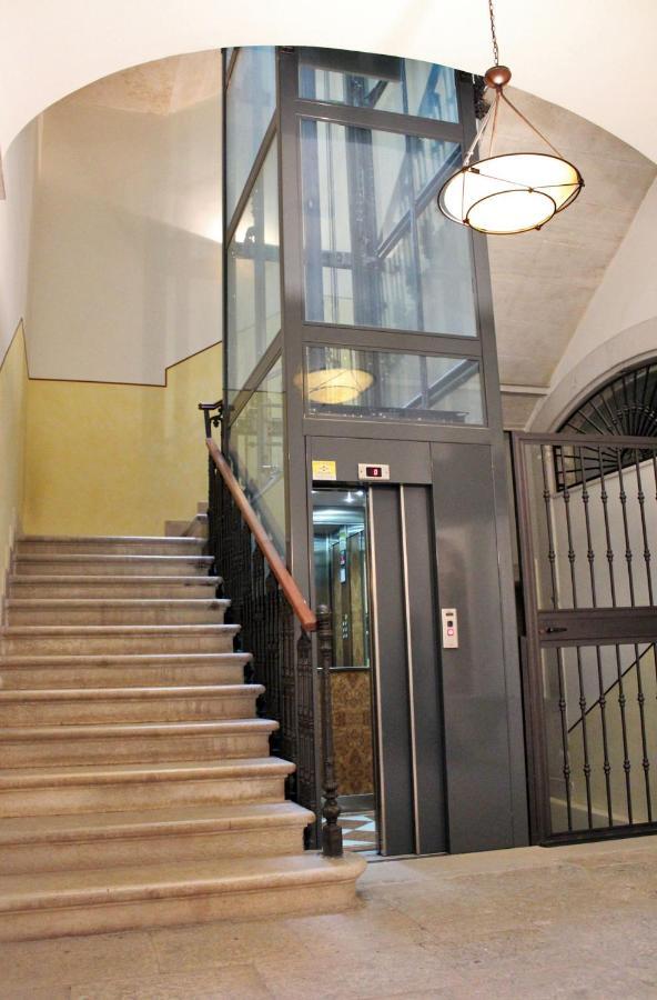 Dimora De Brado Bed and Breakfast Trani Exterior foto