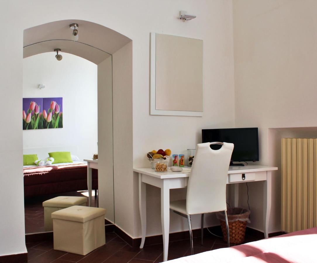 Dimora De Brado Bed and Breakfast Trani Exterior foto